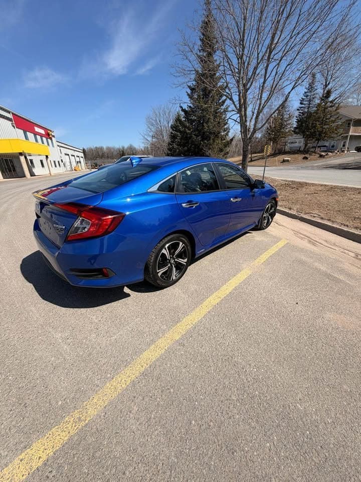 2018 Honda Civic Touring