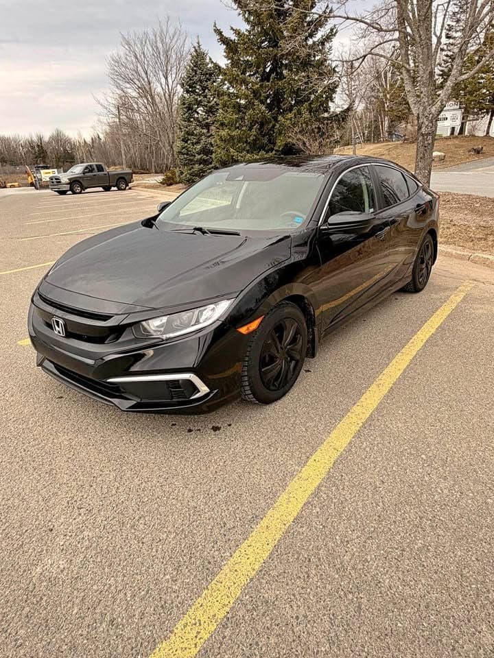 2020 Honda Civic — Front 3/4